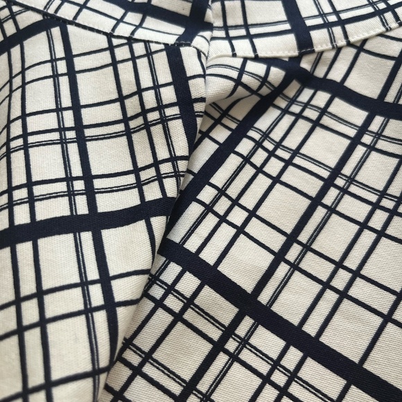 Kids white and navy plaid skort - Picture 3 of 3